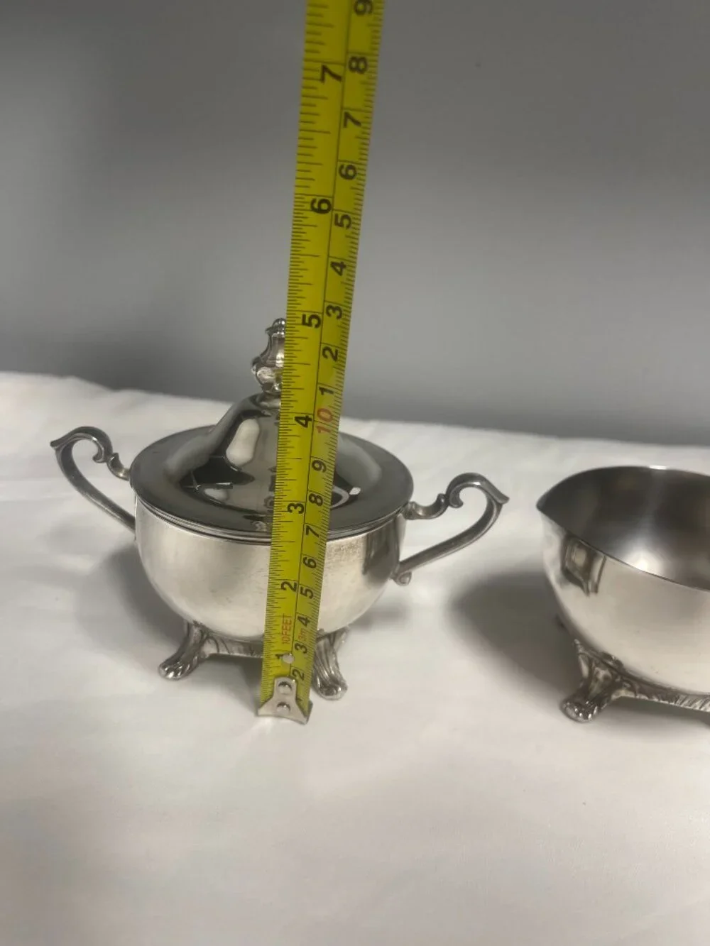 Wm Rogers Silverplate Creamer & Covered Sugar Bowl Set